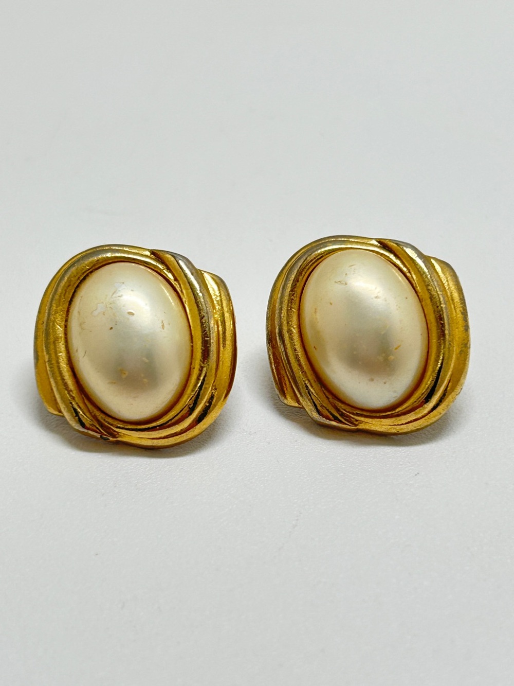 Trifari, Vintage Gold And Pearl Cabochon Earrings, Studs